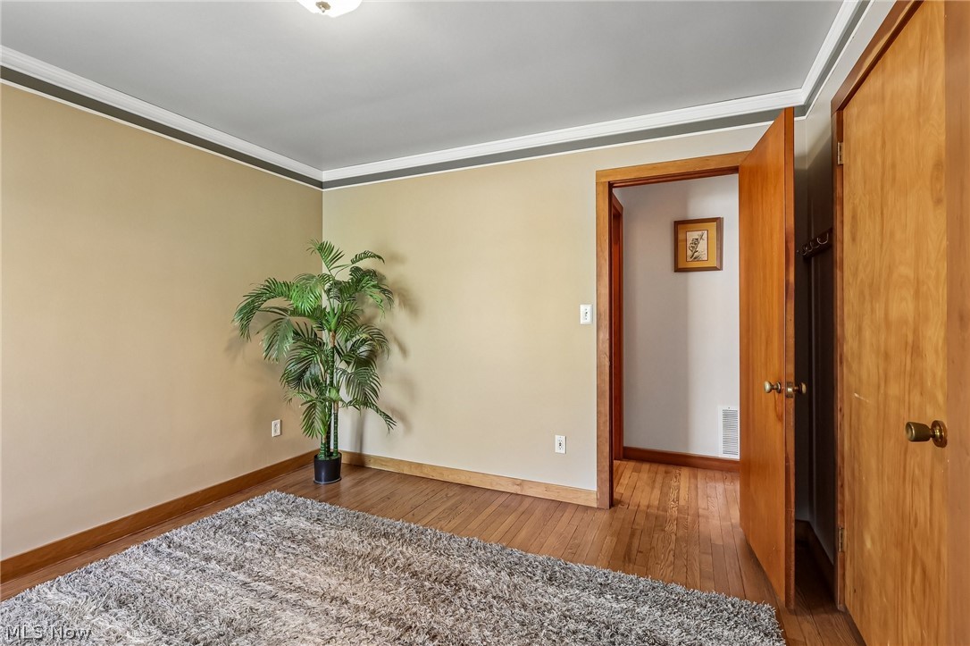 483 Som Center Road Mayfield Village OH 44143