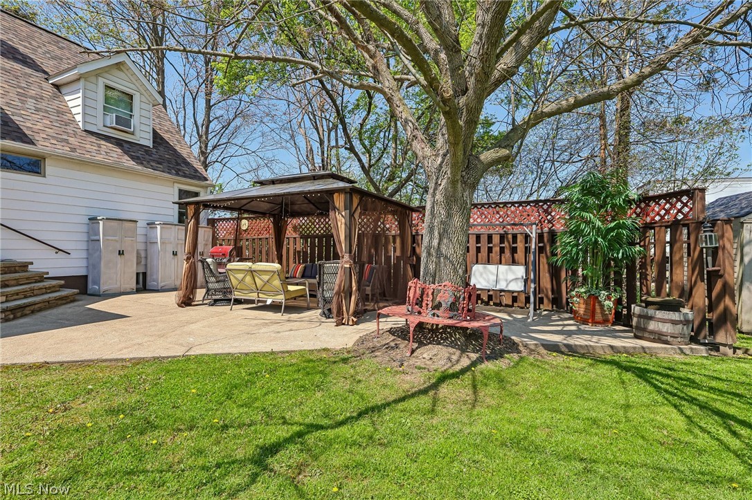 483 Som Center Road Mayfield Village OH 44143