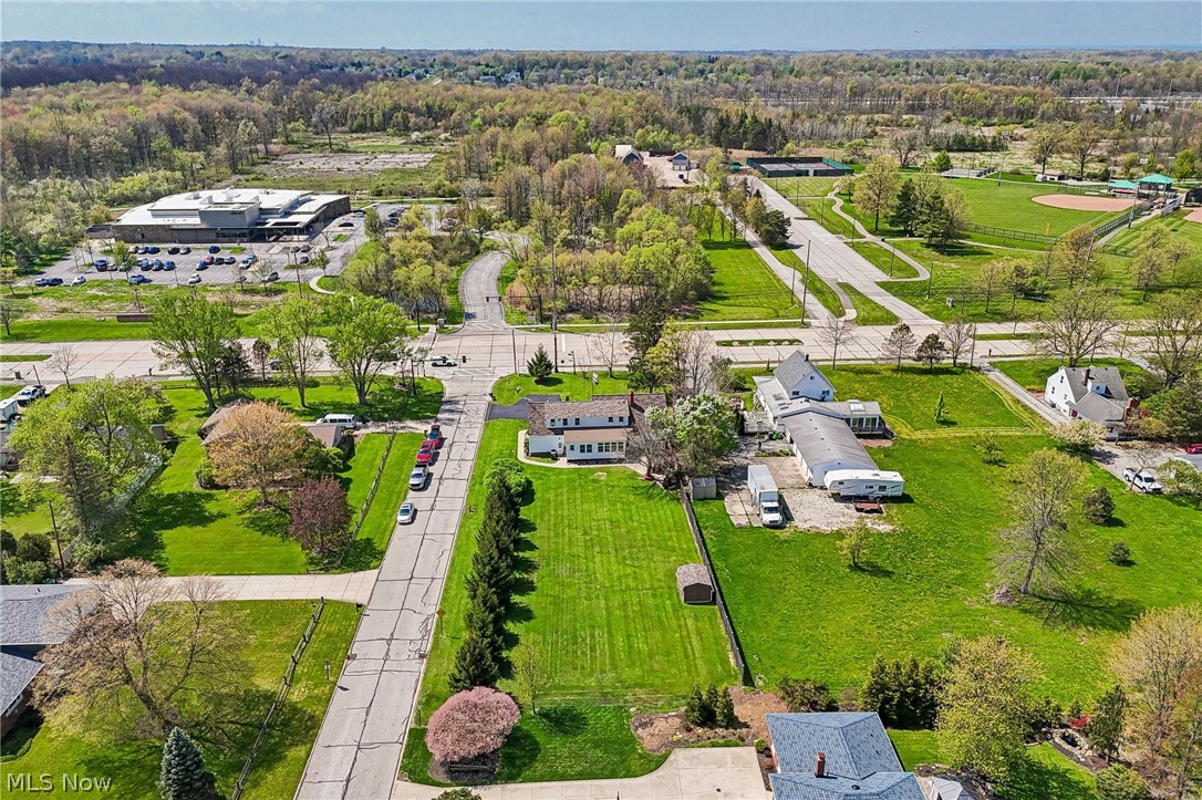 483 Som Center Road Mayfield Village OH 44143