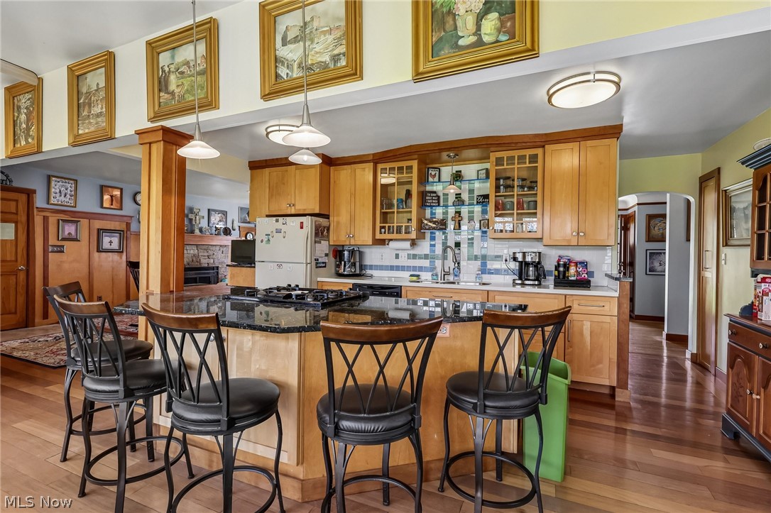 483 Som Center Road Mayfield Village OH 44143