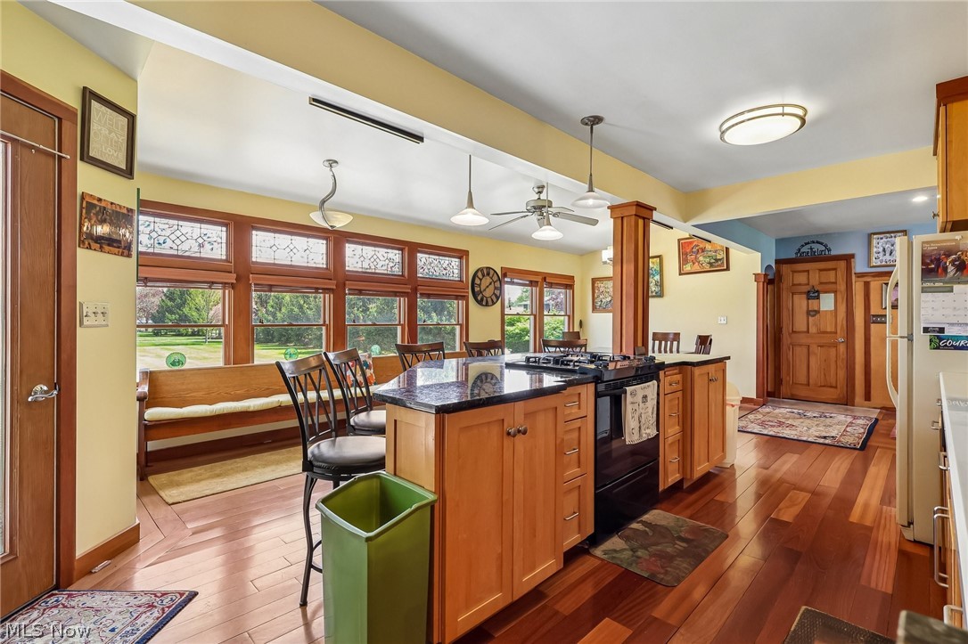 483 Som Center Road Mayfield Village OH 44143