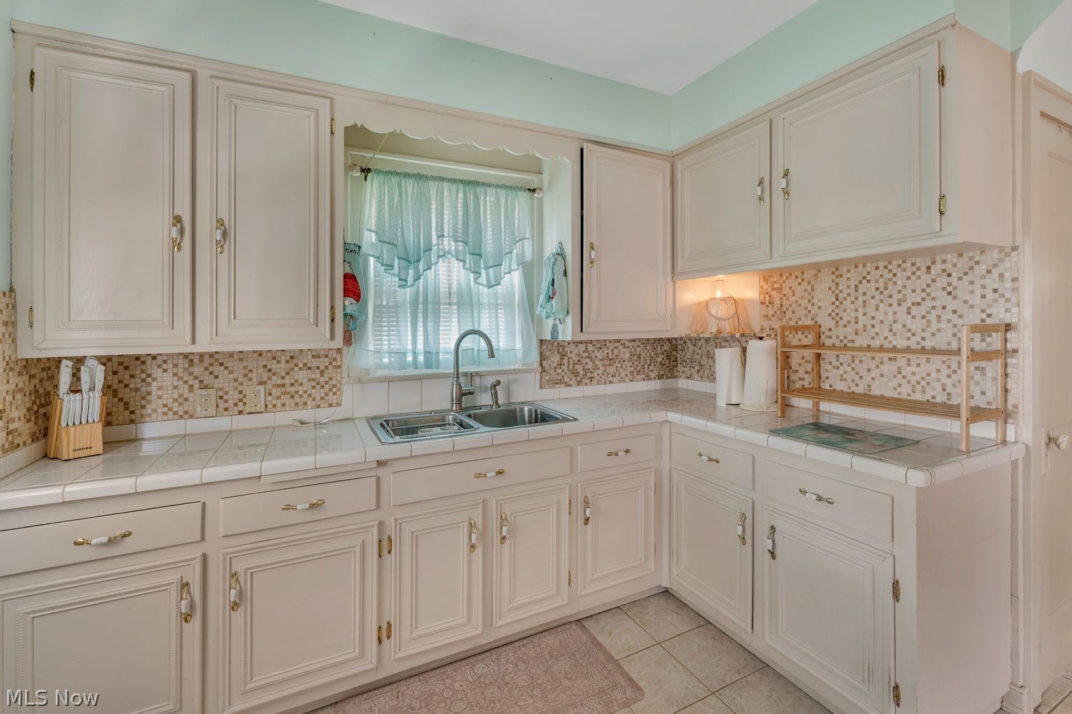 145 Millet Avenue Youngstown OH 44509