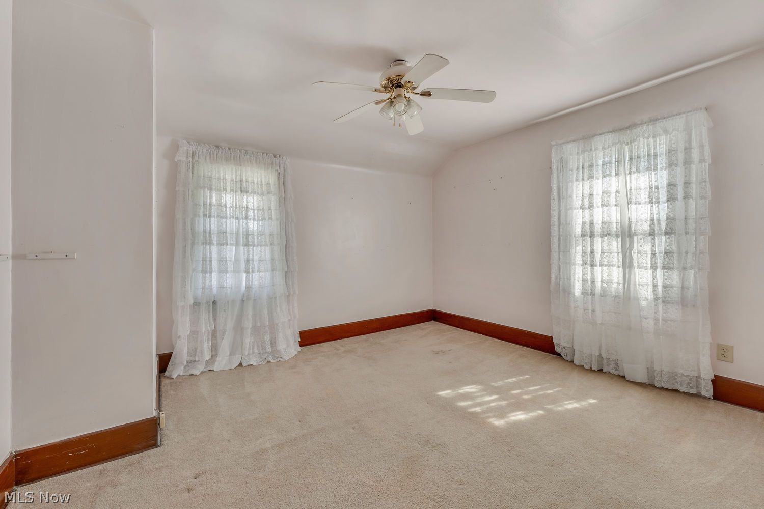 145 Millet Avenue Youngstown OH 44509