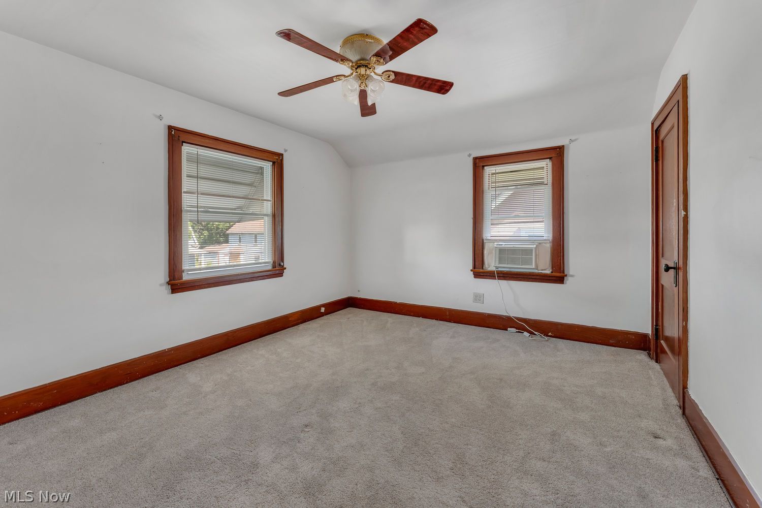 145 Millet Avenue Youngstown OH 44509