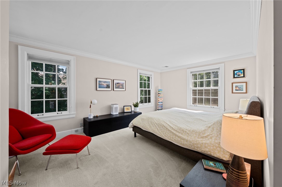 2873 Glengary Road Shaker Heights OH 44120