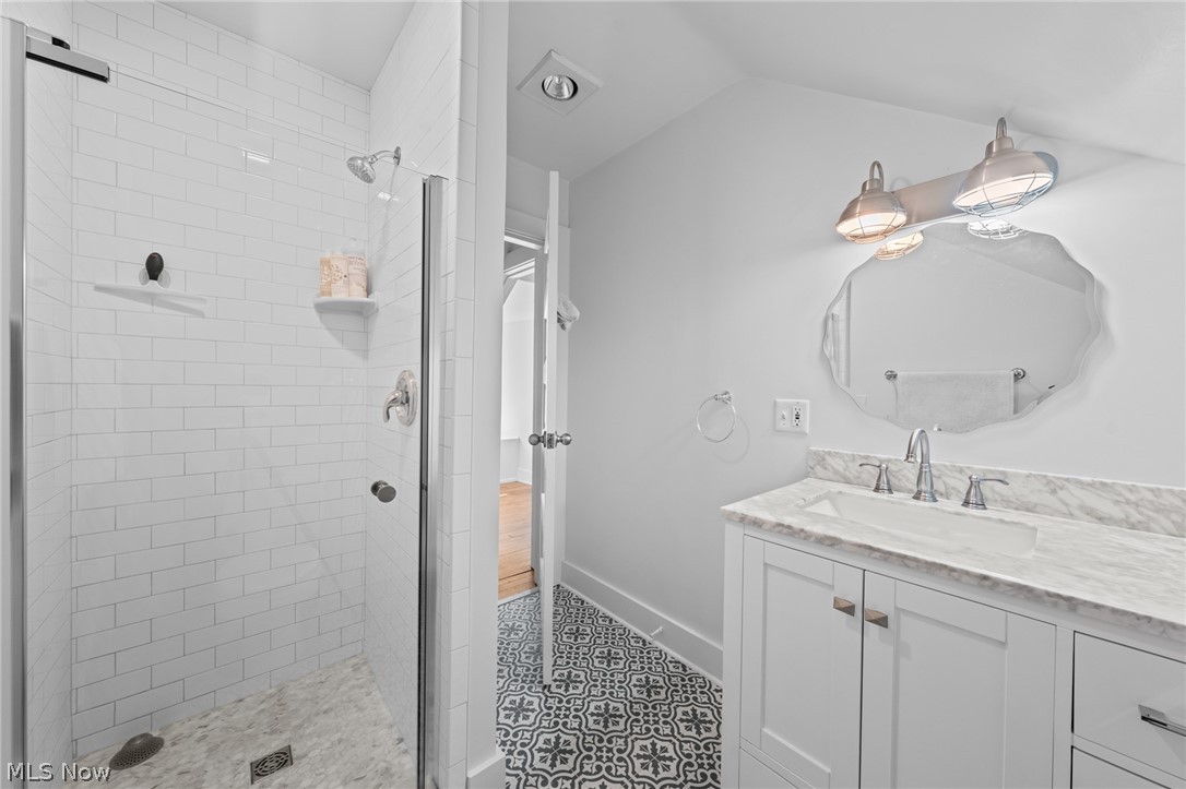 2873 Glengary Road Shaker Heights OH 44120