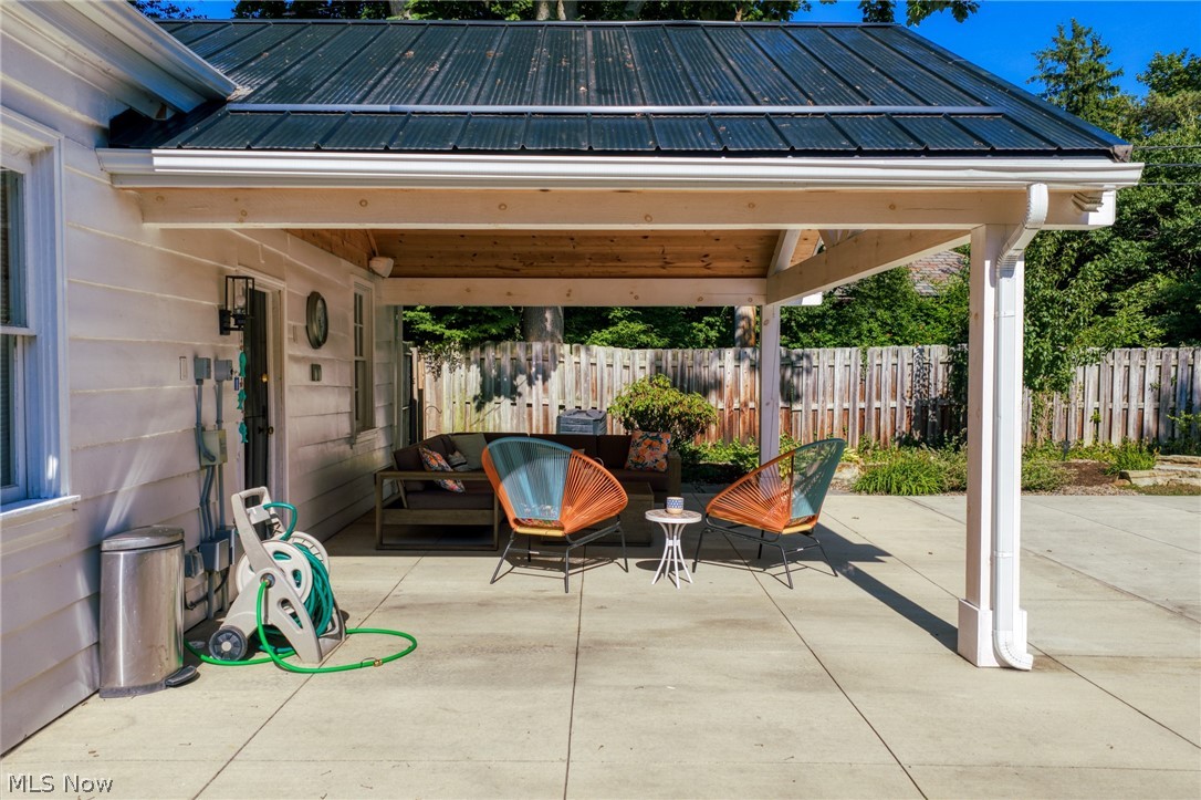 2873 Glengary Road Shaker Heights OH 44120