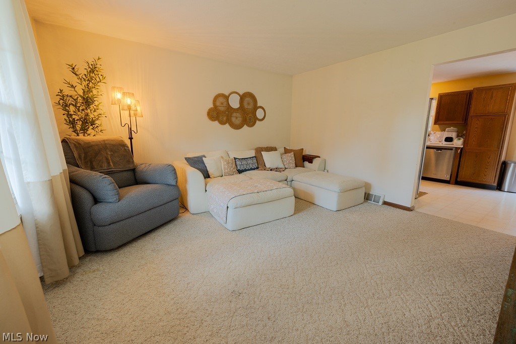 38615 Bell Road Willoughby OH 44094