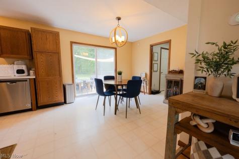 38615 Bell Road Willoughby OH 44094