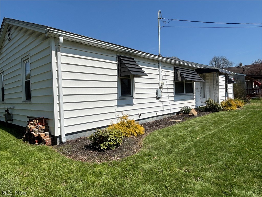 486 E Clark Street East Palestine OH 44413