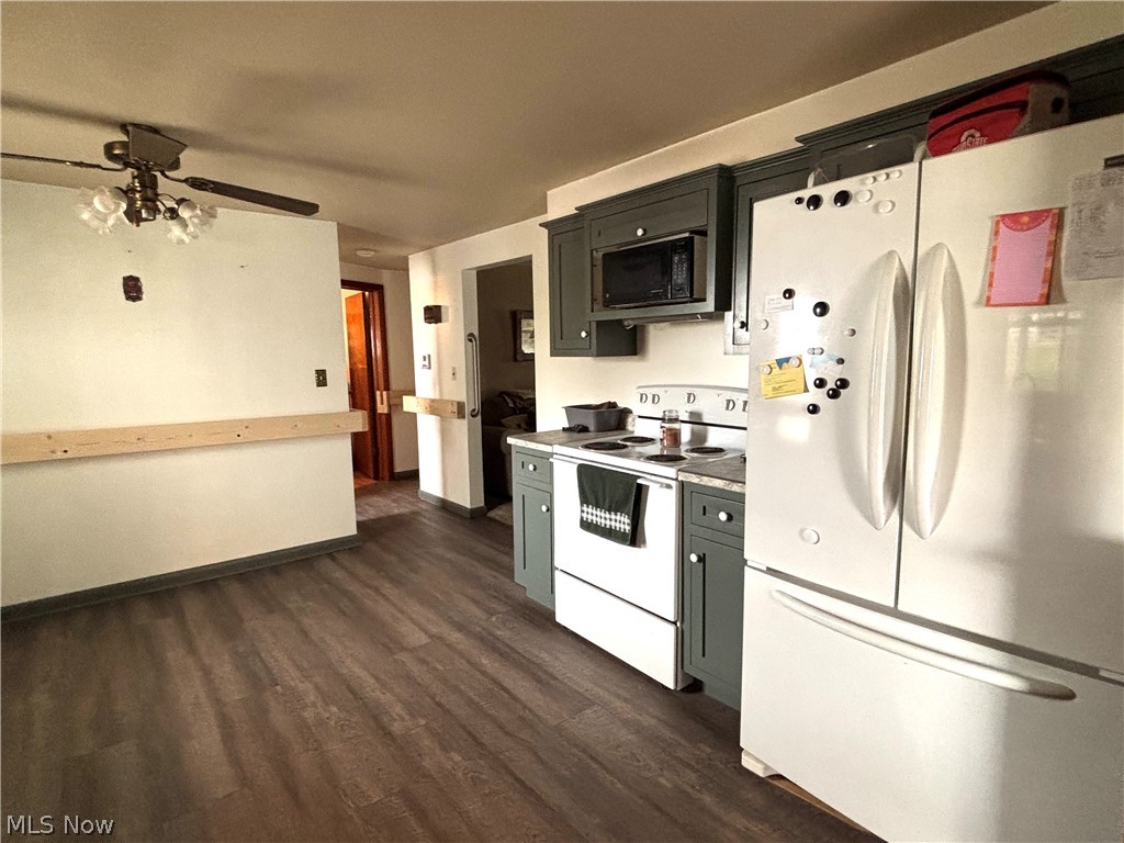 486 E Clark Street East Palestine OH 44413
