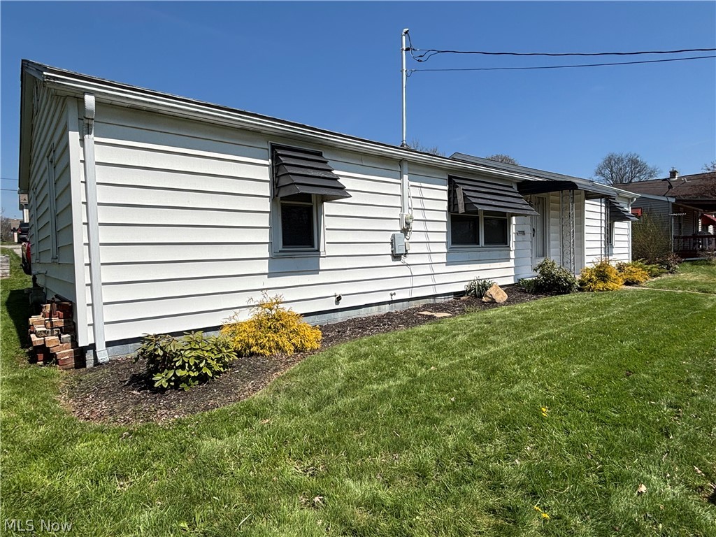 486 E Clark Street East Palestine OH 44413