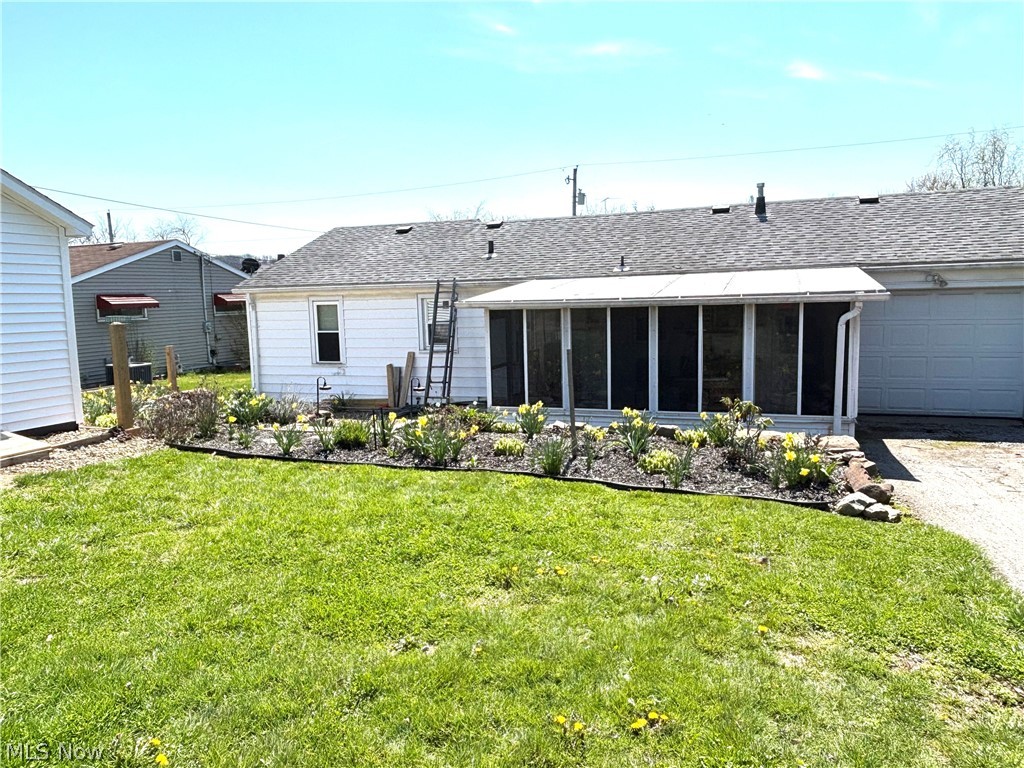 486 E Clark Street East Palestine OH 44413