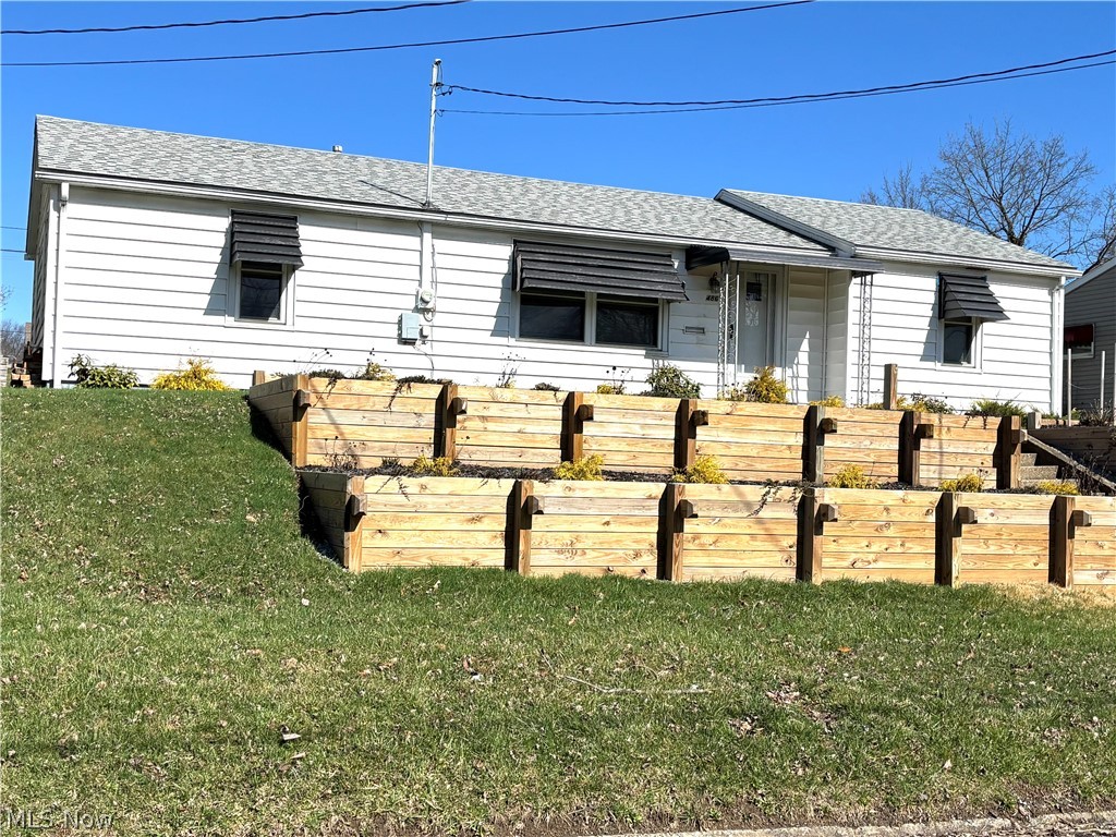 486 E Clark Street East Palestine OH 44413