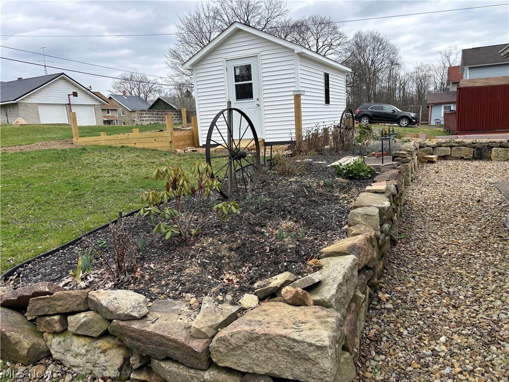 486 E Clark Street East Palestine OH 44413