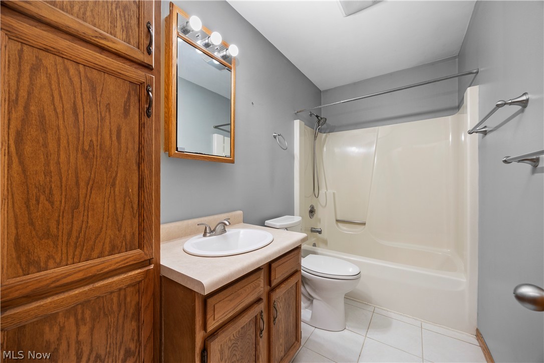 7177 Fairacres Avenue North Ridgeville OH 44039