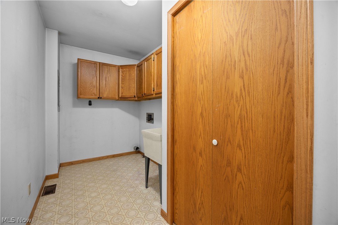 7177 Fairacres Avenue North Ridgeville OH 44039