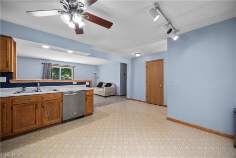 7177 Fairacres Avenue North Ridgeville OH 44039