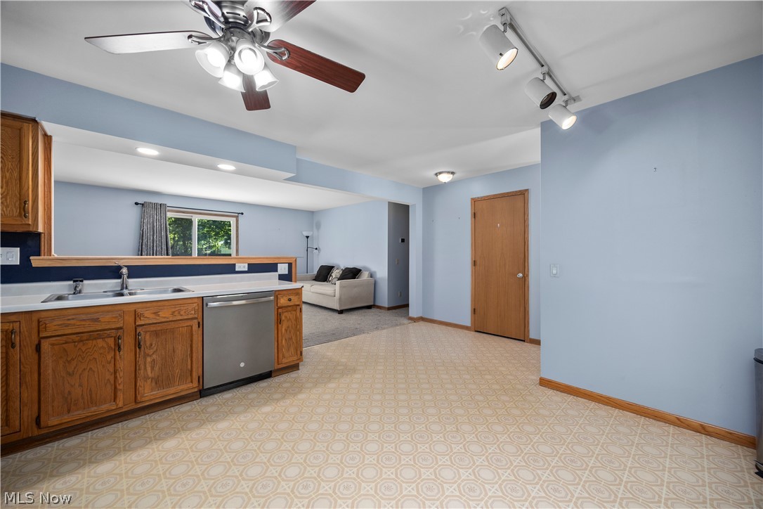 7177 Fairacres Avenue North Ridgeville OH 44039