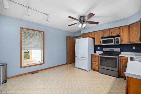 7177 Fairacres Avenue North Ridgeville OH 44039