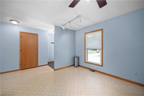 7177 Fairacres Avenue North Ridgeville OH 44039