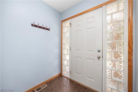 7177 Fairacres Avenue North Ridgeville OH 44039