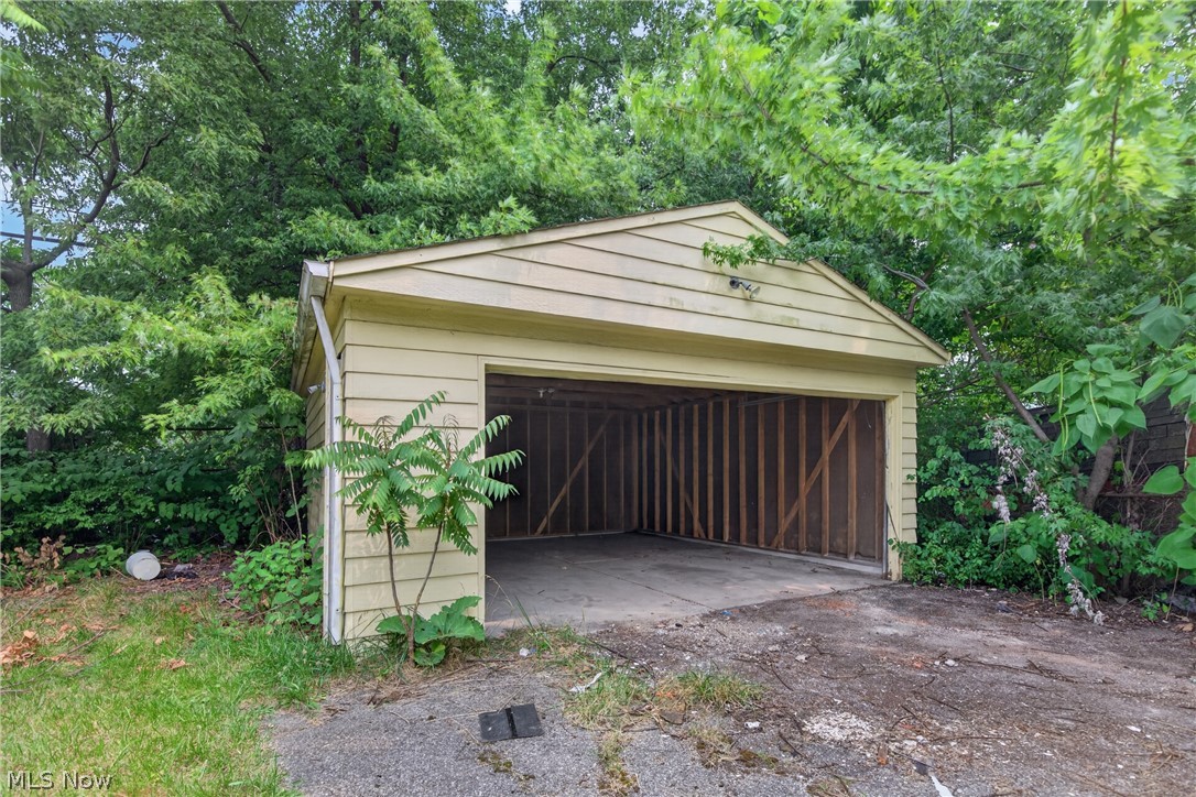 3527 E 140th Street Cleveland OH 44120
