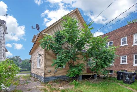 3527 E 140th Street Cleveland OH 44120