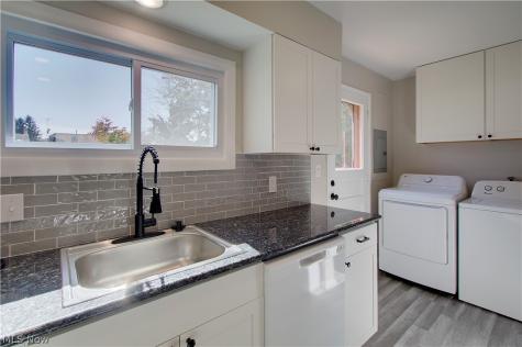 147 Catherine Lane Alliance OH 44601