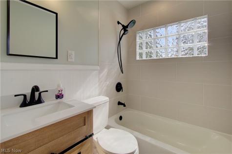 147 Catherine Lane Alliance OH 44601