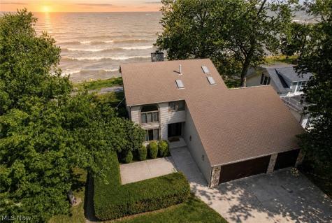 4502 Edgewater Drive Sheffield Lake OH 44054