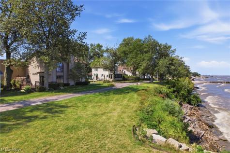 4502 Edgewater Drive Sheffield Lake OH 44054