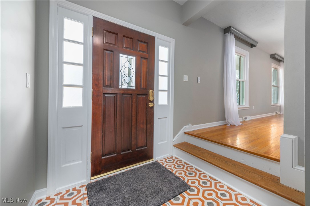 384 Walmar Road Bay Village OH 44140