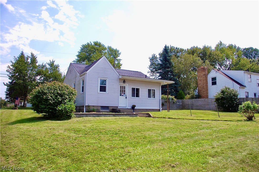 2464 Nesbitt Avenue Akron OH 44314