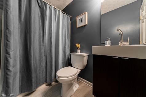 53 Charter Drive Northfield OH 44067