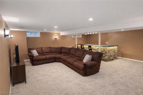 53 Charter Drive Northfield OH 44067