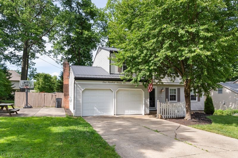 492 Hickory Hollow Drive Canfield OH 44406