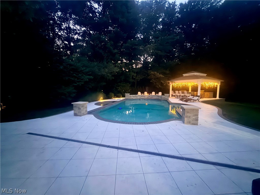 16675 Anne Lane Chagrin Falls OH 44023