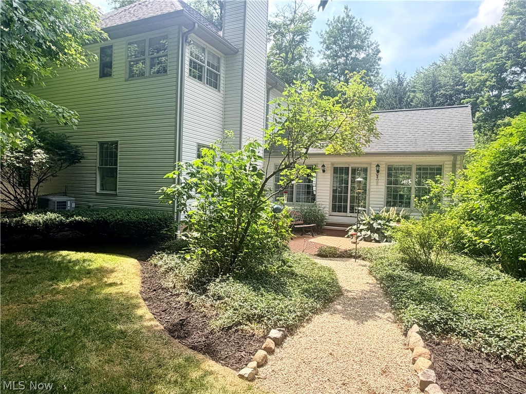 16675 Anne Lane Chagrin Falls OH 44023