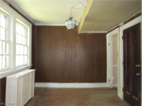 1726 Lee Road Cleveland Heights OH 44118