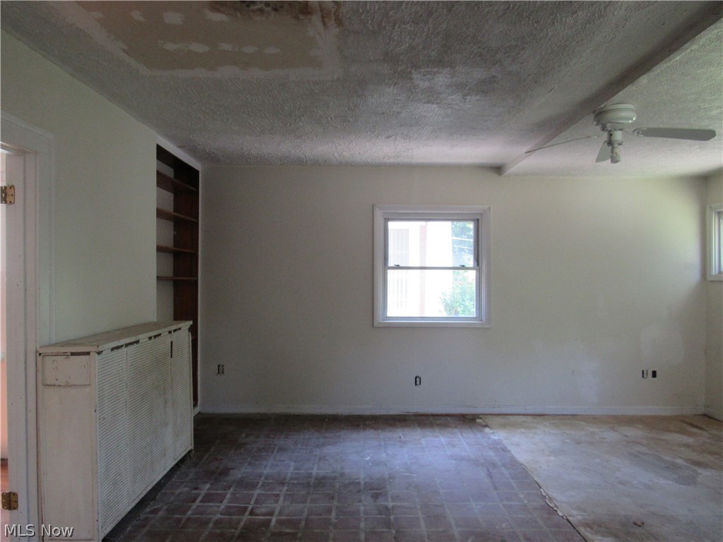 1726 Lee Road Cleveland Heights OH 44118