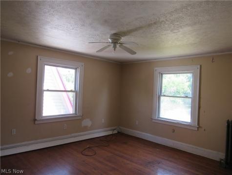 1726 Lee Road Cleveland Heights OH 44118