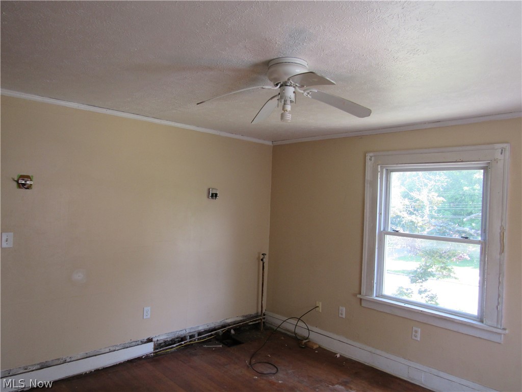 1726 Lee Road Cleveland Heights OH 44118