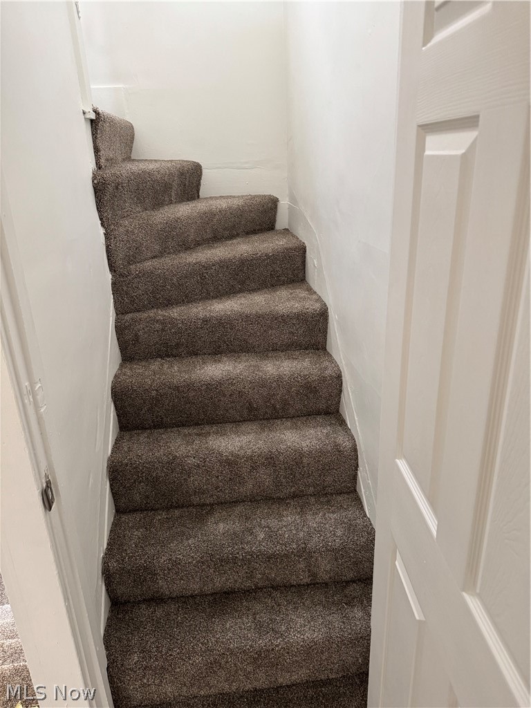 434 Hillwood Drive Akron OH 44320