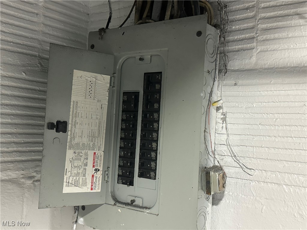 434 Hillwood Drive Akron OH 44320