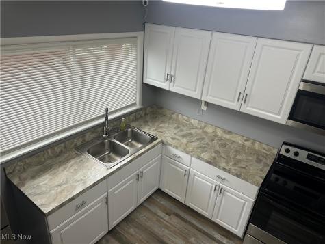 434 Hillwood Drive Akron OH 44320