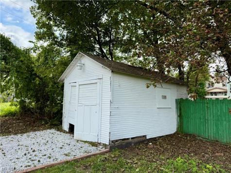 2044 3rd St Street Canton OH 44704