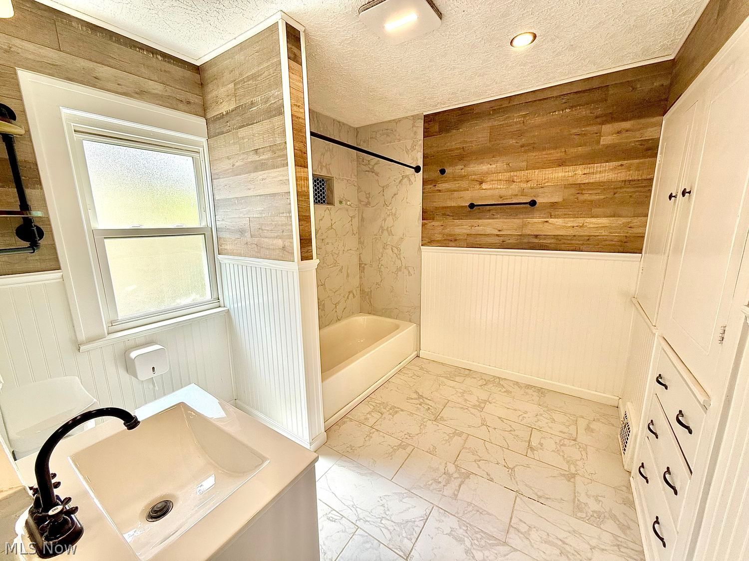 3700 W 139th Street Cleveland OH 44111
