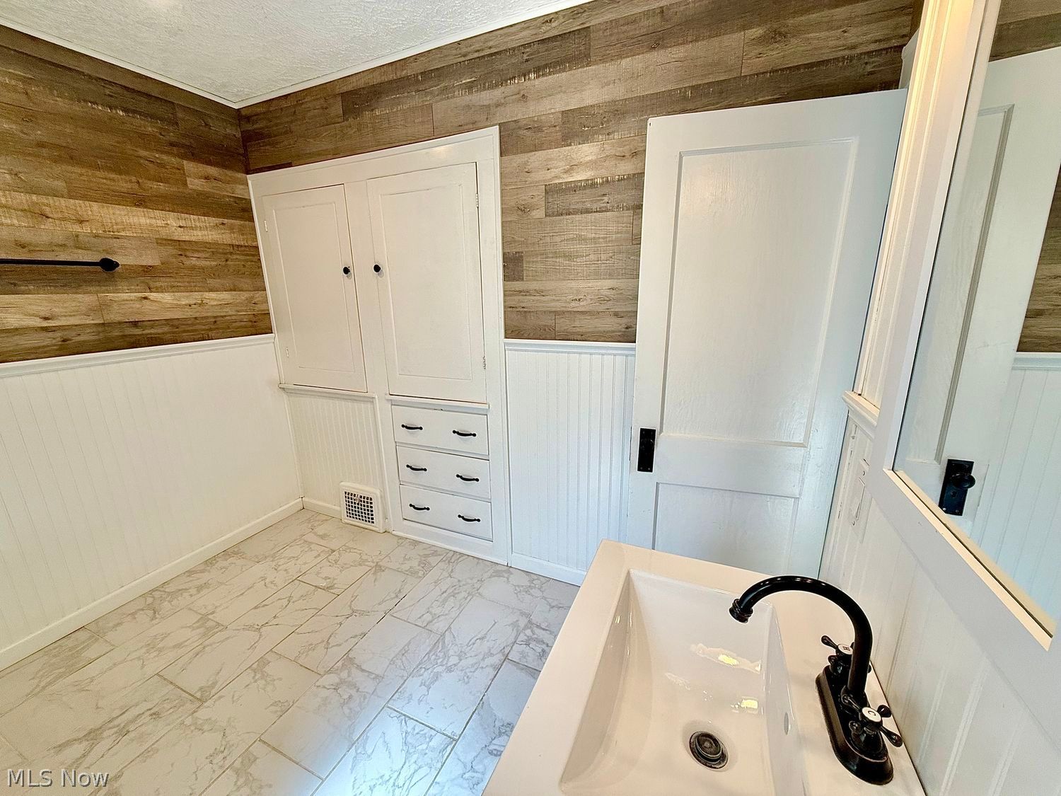 3700 W 139th Street Cleveland OH 44111