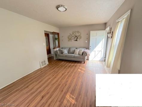 238 The Brooklands Akron OH 44305